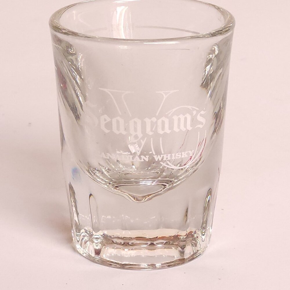VINTAGE SEAGRAMS VO Canadian Whisky Shot Glass Measuring Glass